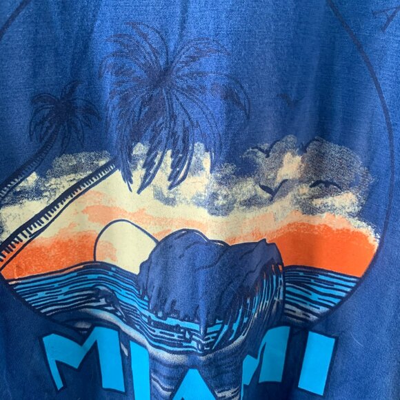 Rebel Sugar Graphic Tee Women's Size M - Picture 2 of 4